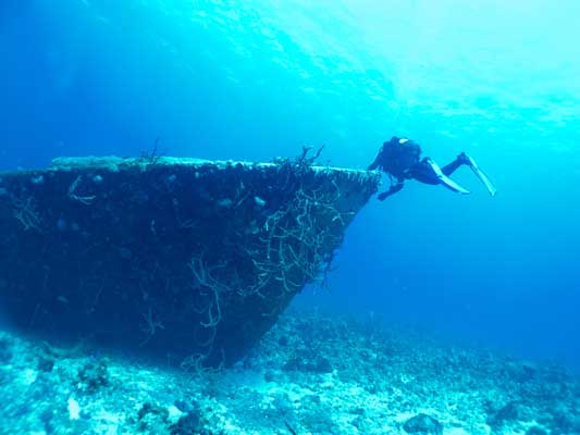 wreck dive