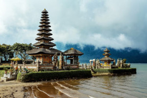  Pura Ulun Danu Bratan