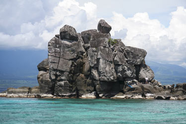 Samar-Island-rock