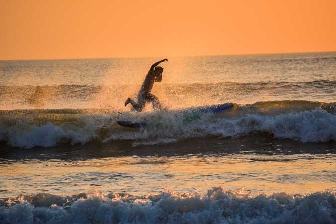 Hikkaduwa beach surf